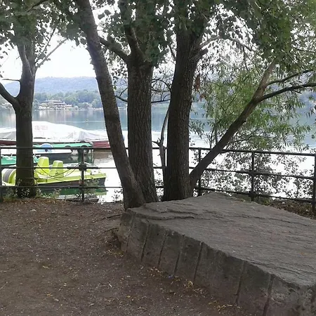 In Riva Al Couette-café Avigliana